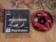 Dino Crisis playstation pal fotografia caratula delantera y disco.jpg