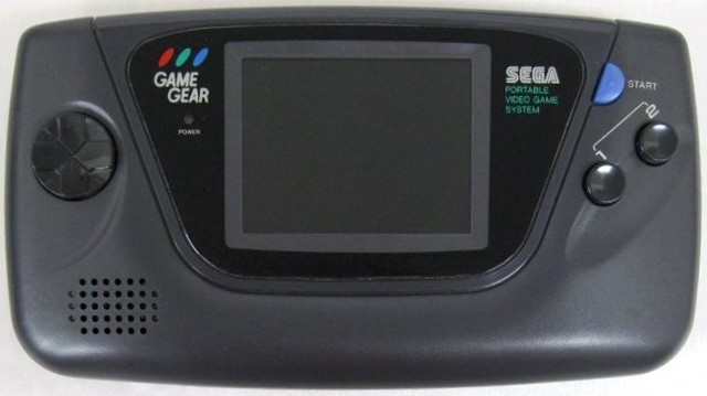 Archivo:Imagen portátil Game Gear vista frontal.jpg