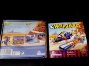Wacky races Los Autos Locos (Dreamcast Pal) fotografia trasera y manual.jpg