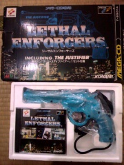 Lethal Enforcers (Mega CD NTSC-J) caja vista frontal e interior.jpg