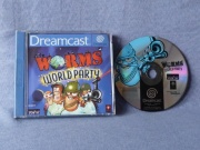 Worms World Party (Dreamcast Pal) fotografia caratula delantera y disco.jpg
