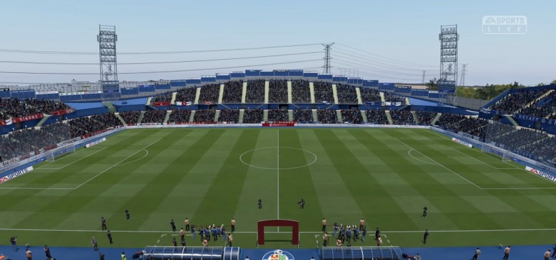 Archivo:FIFA 19 - estadio10.jpg