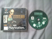 Tomb Raider III (Playstation Pal) fotografia caratula delantera y disco.jpg