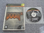 Doom 3 edición limitada (Xbox Pal) fotografia caratula delantera y disco.jpg