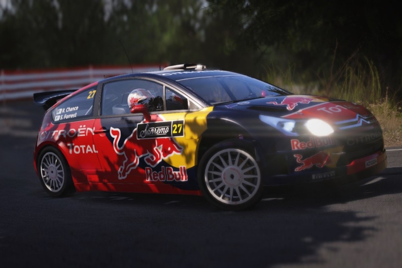 Archivo:SLRE redbullpack02.jpg