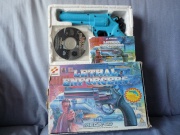 Lethal Enforcers (Mega CD Pal) fotografia frontal caja e interior.jpg