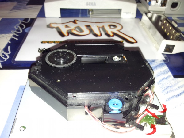 Dreamcast Engrase Lector 03.jpg