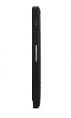 Sony-xperia-go-water-scratch-resistant-7.jpg