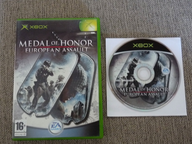 Archivo:Medal of Honor European Assault (Xbox Pal) fotografia caratula delantera y disco.jpg